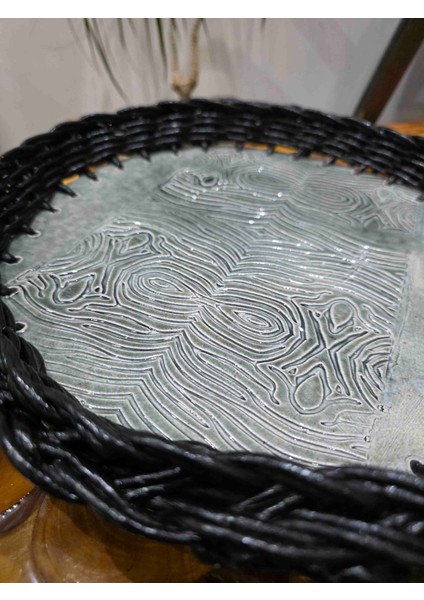 El Örgüsü Rattan Detaylı Seramik Servis Tabağı – Dekoratif & Şık Sunum Ürünü fiyatları