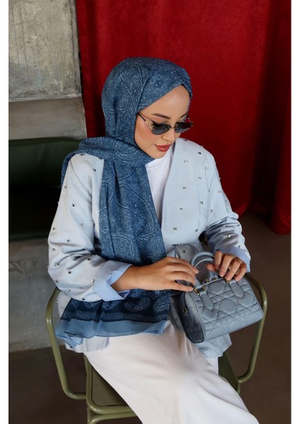 Mavi Kilit Aksesuar Detaylı El Çantası