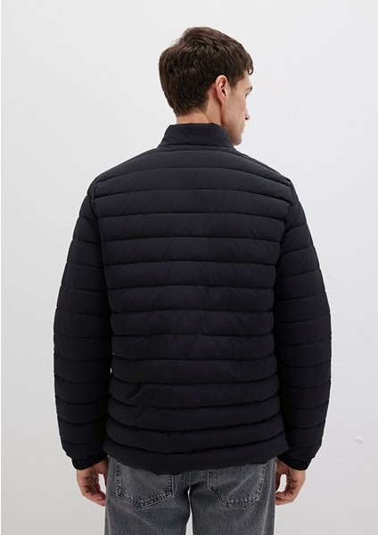 Siyah Şişme Mont M0110618-71379 modelleri