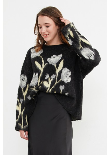 Çiçek Desenli Oversize Triko Kazak modelleri