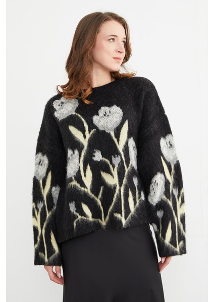 Çiçek Desenli Oversize Triko Kazak indirimleri