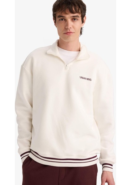 Boxy Fit Dik Yaka Slogan Baskılı SWEATSHIRT G6476AX25WN