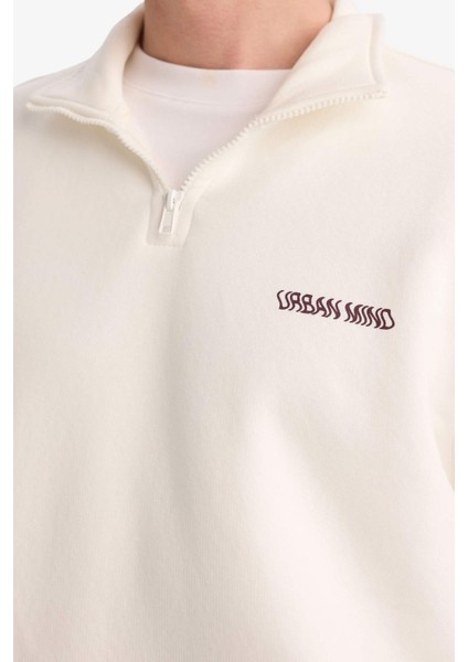 Boxy Fit Dik Yaka Slogan Baskılı SWEATSHIRT G6476AX25WN fırsatları