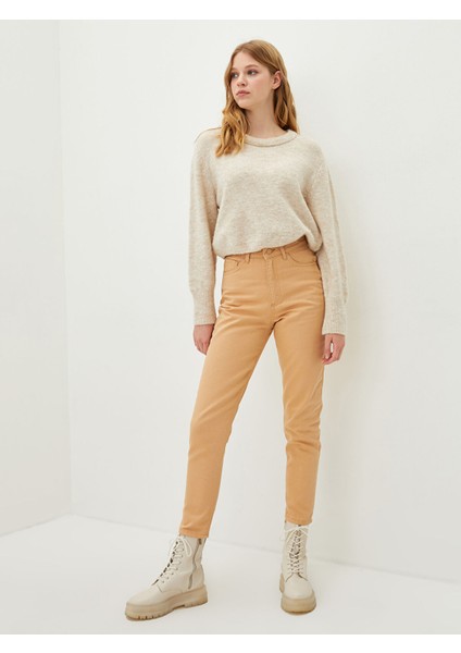 Yeni Sezon Yüksel Bel Mom Fit Cep Detaylı Kadın Jean Pantolon