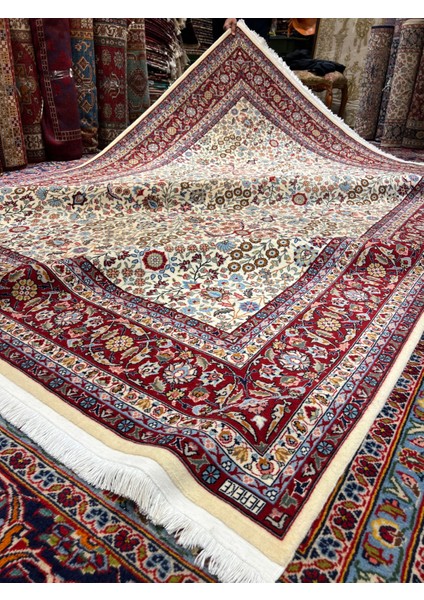 El Dokuma Sümerbank Hereke Halısı Imzalı Yedi Dağın Çiçeği Krem Renk Ebat 275X200 fırsatları