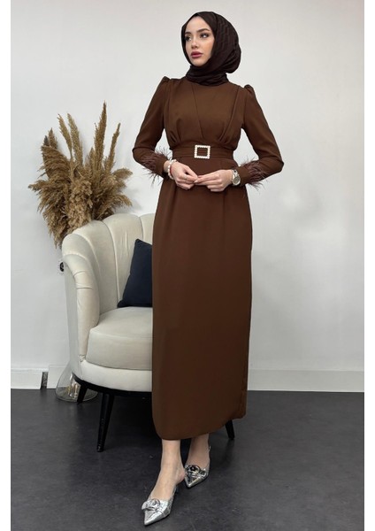 Krep Kumaş Kollu Tüylü Abiye-Kahverengi
