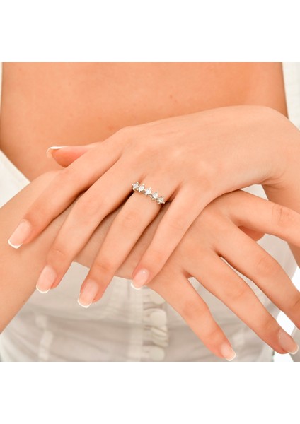 0.06 Karat Pırlanta Beştaş Yüzük fiyatları