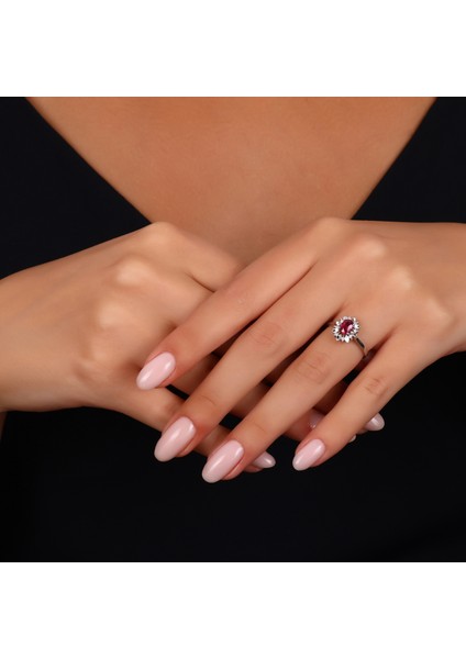 0.07 Karat Yakut Taşlı Pırlanta Yüzük modelleri