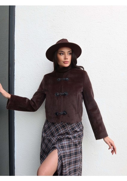 Deri Toka Detay Yün Dokulu Kısa Kaban