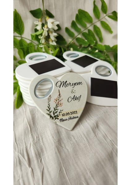 10 Adet Açacaklı Magnet Nişan Söz Kına Düğün Nikah Hatırası Misafirler Için Hediyelik Kalp Şeklinde. fiyatları