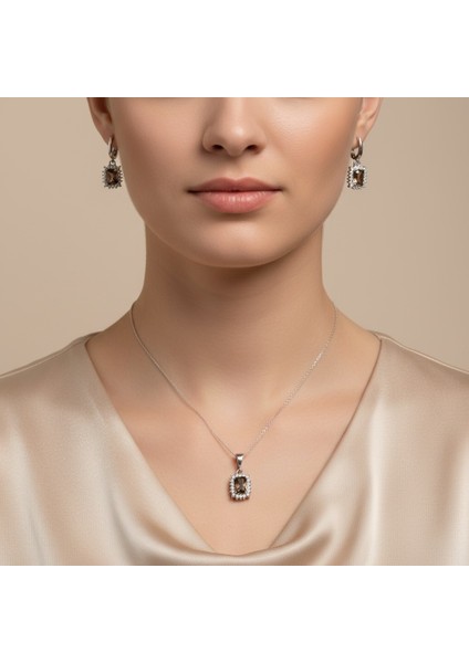 925 Ayar Gümüş Sultanit Taşlı Renk Değiştiren Kadın Kolye Küpe Seti – Baget Kesim modelleri