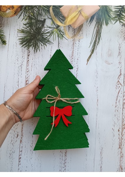 Yeşil 6 Adet Dekoratif Çam Ağacı Peçetelik Çatal Kaşıklık Keçe Yılbaşı Süsü fiyatları