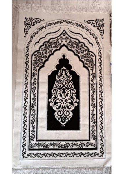 Arap Tarzı Süslü Mihrap Motifli Akrilik Polyester Kadife Desenli Namazlık Seccade (110X70)CM 700 gr fiyatları