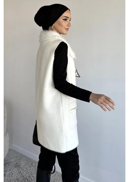 Gülseli Peluş Detaylı Fular Aksesuarlı Çift Cepli Tesettür Triko Yelek P-00019688 fırsatları