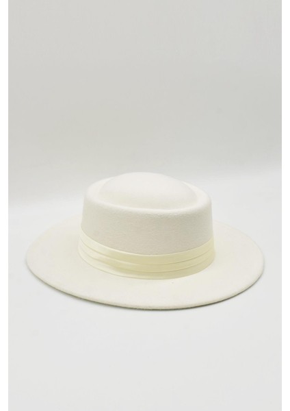 Kadın Yuvarlak Kenarlı Fötr Şapka fırsatları