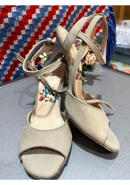 Ekru Mat Yaldızlı 8,5 cm 11 Pont Kelebek Model Tango, Dans ve Salon Ayakkabısı