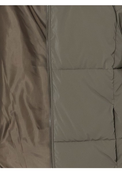 Yeni Sezon Kapüşonlu Erkek Çocuk Şişme Mont fiyatları