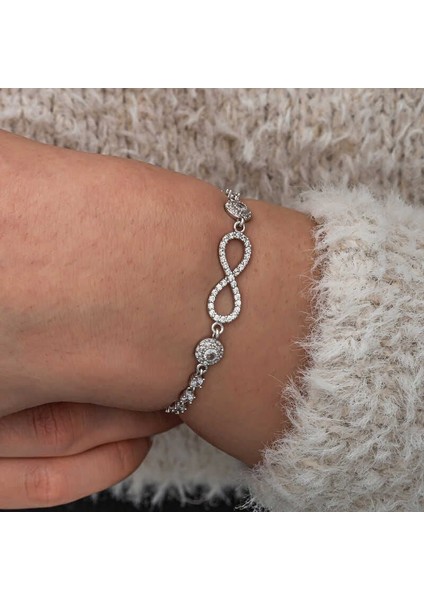 Gümüş Zirkon Taşlı Sonsuzluk Kadın Bileklik modelleri