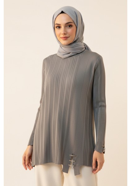 Aksesuar Detaylı Fitilli Triko Tunik 35041 Gri