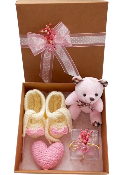 Hamilelik, Kız Bebek Müjdesi Hediye Seti