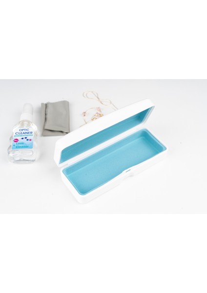 “gözlük Bakım Seti: Gözlük Kabı, Ipi, Mendili ve Losyonuyla Tam Koruma, Hediye Kutusu Içinde''