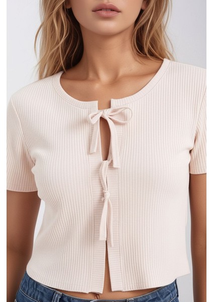 Kadın Yuvarlak Yaka Önden Bağcıklı Yarım Kol Fitilli Crop Boy Spor Şık Yazlık Ceket modelleri