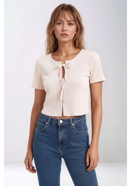 Kadın Yuvarlak Yaka Önden Bağcıklı Yarım Kol Fitilli Crop Boy Spor Şık Yazlık Ceket fırsatları