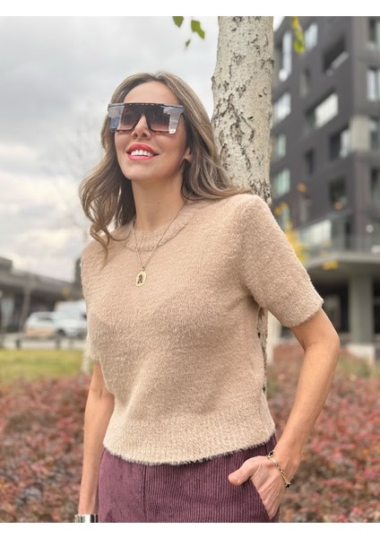 Kısa Kollu Yumoş Kazak indirimleri