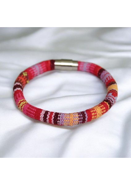 El Yapımı Pembe Kilim Dokuma Mıknatıslı Unisex Bileklik | 4 Beden, Motifli Tasarım