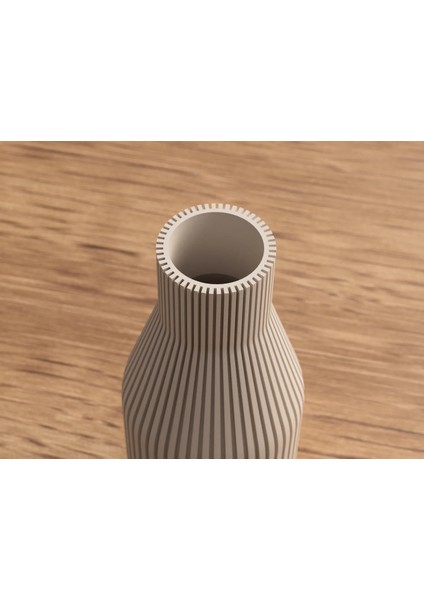 Minimal Çizgili Vazo fırsatları