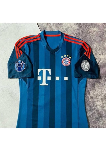 B.a.y.e.r.n/m.ü.n.i.h 2013/14 Sezonu Arjen Robben Nostalji Forması fiyatları