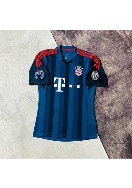 B.a.y.e.r.n/m.ü.n.i.h 2013/14 Sezonu Arjen Robben Nostalji Forması modelleri