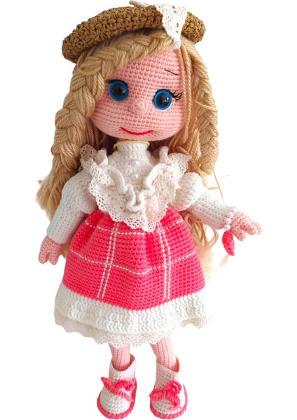 El Yapımı Hasır Şapkalı Pembe Elbiseli British Bebek