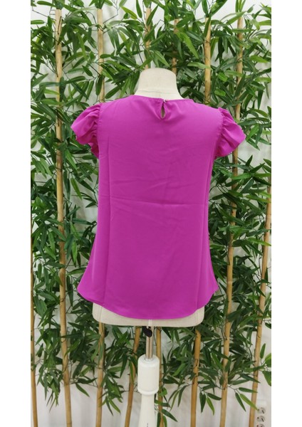 Kadın Yuvarlak Yaka Kolları Fırfırlı Krep Bluz