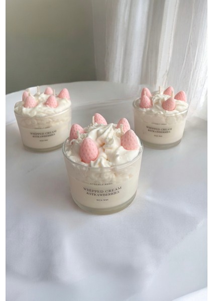 Çilek ve Krem Şantili Bardak Mum fiyatları
