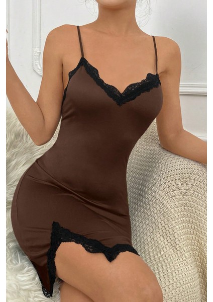 Kadın Kahverengi Göğsü ve Bacakları Dantelli Yırtmaçlı Şık Gecelik indirimleri