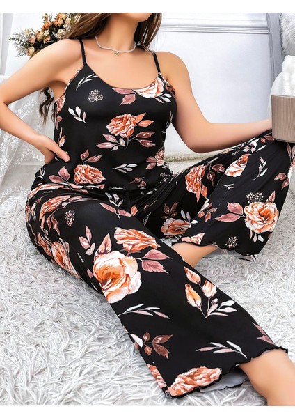 Büyük Beden Siyah Üstüne Çiçek Desenli Ince Askılı 2'li Pijama Takımı