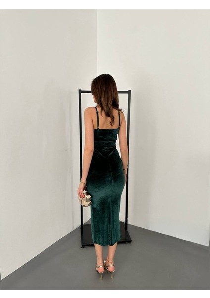 Kadınomuz Askılı Sırt Dekolteli Yırtmaç Detay Midi Boy Elbise Yırtmaç Detay Midi Boy Elbise