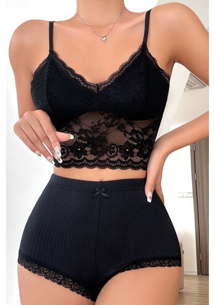 Kadın Kaşkorse Şortlu Dantelli Gecelik Takımı