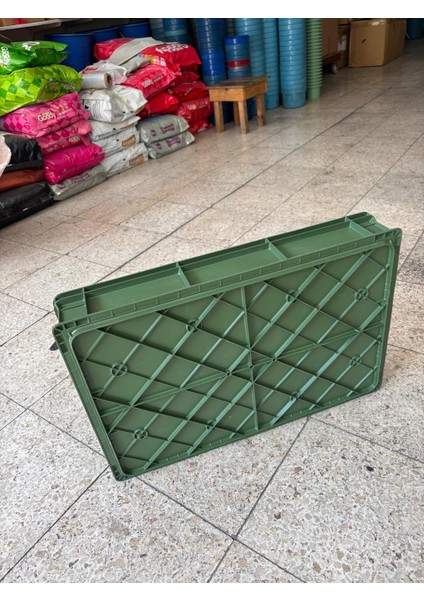 Güvercin Banyoluğu 40X60X15 cm Kum, Kil ve Vitamin Kabı Kümes Içi modelleri