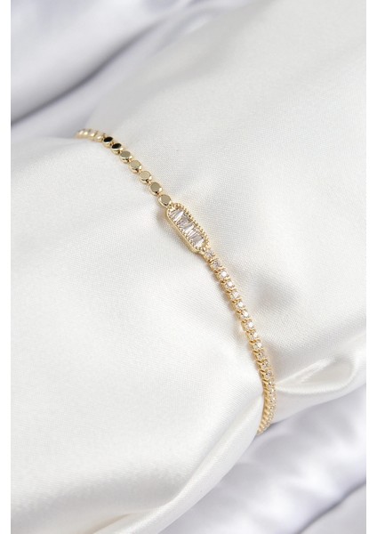 Pirinç Zirkon Taşlı Dikdörtgen Ezme Zincir Renk Kadın Bileklik