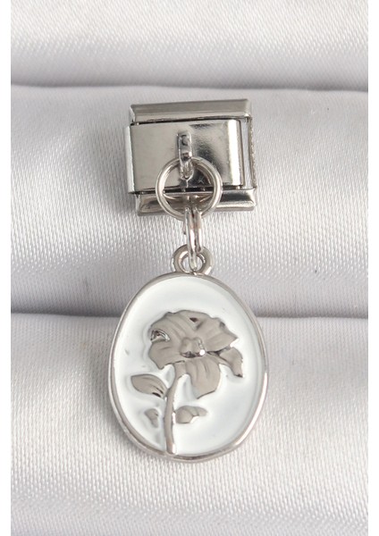 316L Çelik Gümüş Renk Çiçek Işlemeli Beyaz Portre Nomination Charm