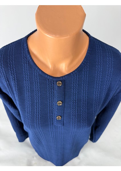 Kadın Örgü Desenli Bisiklet Yaka Uzun Kollu Yanları Yırtmaçlı Yün Anne Penye Tişört modelleri