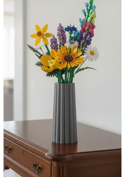 Ince Form Dikey Hatlı Dekoratif Vazo Gri (22X10CM)