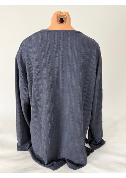 Kadın Örgü Desenli Bisiklet Yaka Uzun Kollu Yanları Yırtmaçlı Yün Anne Penye Tişört indirimleri