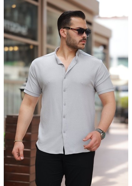 Erkek Hakim Yaka Kısa Kollu Gömlek