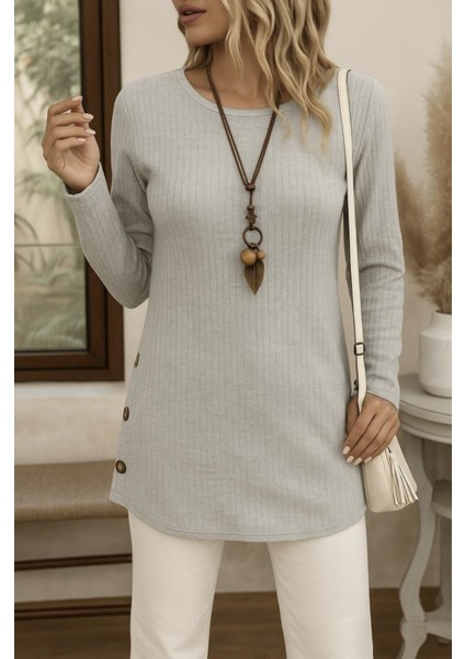 Kadın Uzun Kollu Yuvarlak Yaka Yandan Yırtmaçlı Düğmeli Şardonlu Kaşkorse Bluz fiyatları