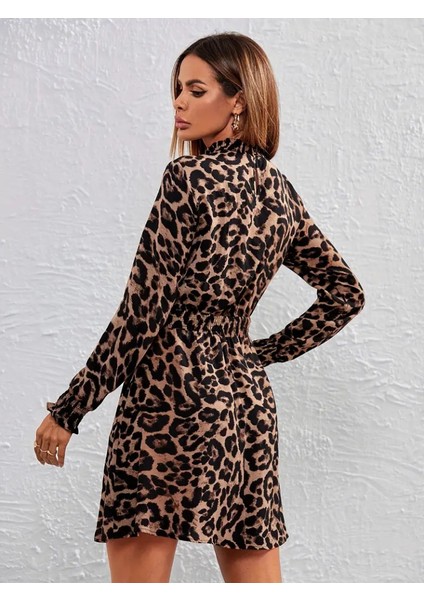 Kadın Uzun Kollu Yarı Balıkçı Yaka Leopar Desenli Kadife Elbise indirimleri