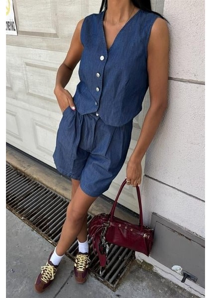 Gümüş Düğmeli Yelek ve Şort Tensel Takım 10174