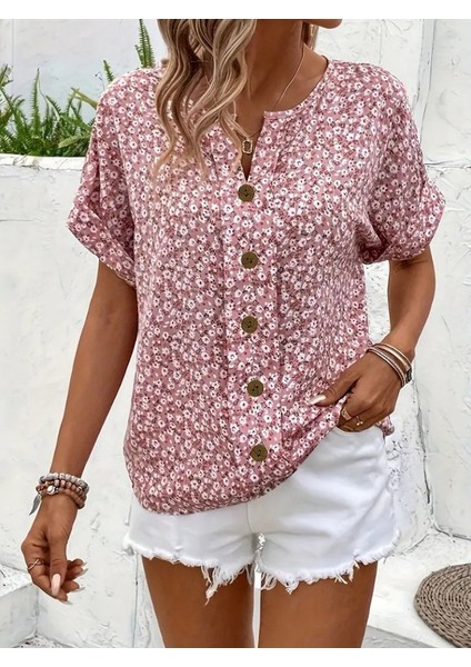 Kadın Kısa Kollu Çentikli V Yaka ve Düğme Detaylı Çiçek Desenli Süprem Bluz modelleri